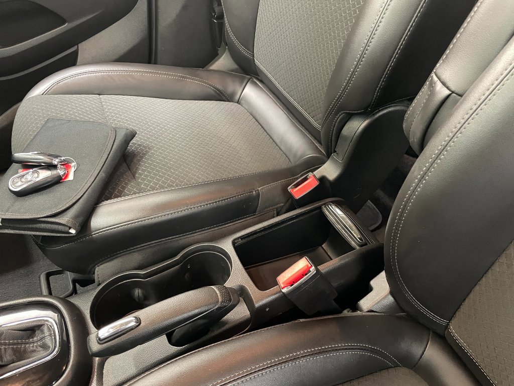 Certified 2019 Buick Encore Sport Touring w/ Safety Package image 29