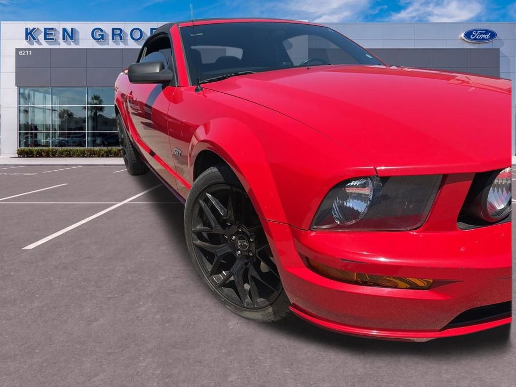 Used 2006 Ford Mustang GT RWD image 2
