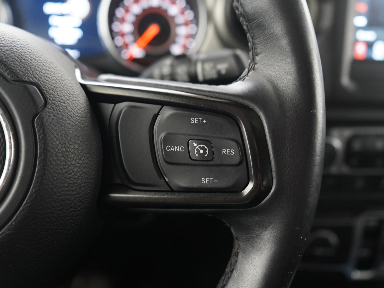 Used 2018 Jeep Wrangler Unlimited Sport S AWD/4WD image 25