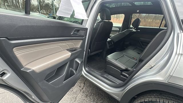 Used 2023 Volkswagen Atlas Cross Sport SE image 36