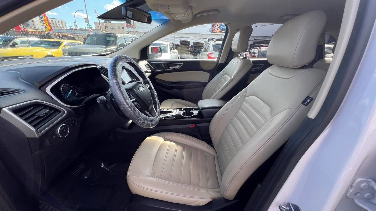 Used 2018 Ford Edge SEL w/ Equipment Group 201A image 21