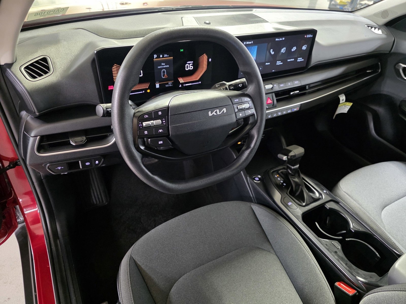 Used 2025 Kia K4 LXS image 24