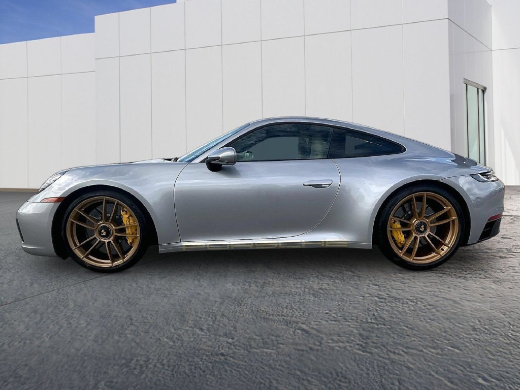 Certified 2024 Porsche 911 Carrera GTS RWD image 2