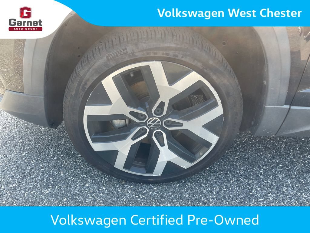 Used 2022 Volkswagen Taos SEL w/ Panoramic Sunroof Package AWD/4WD image 18