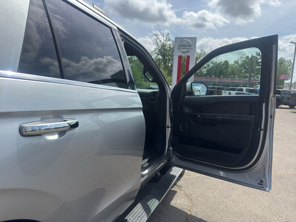 Used 2020 Ford Expedition Limited RWD image 21