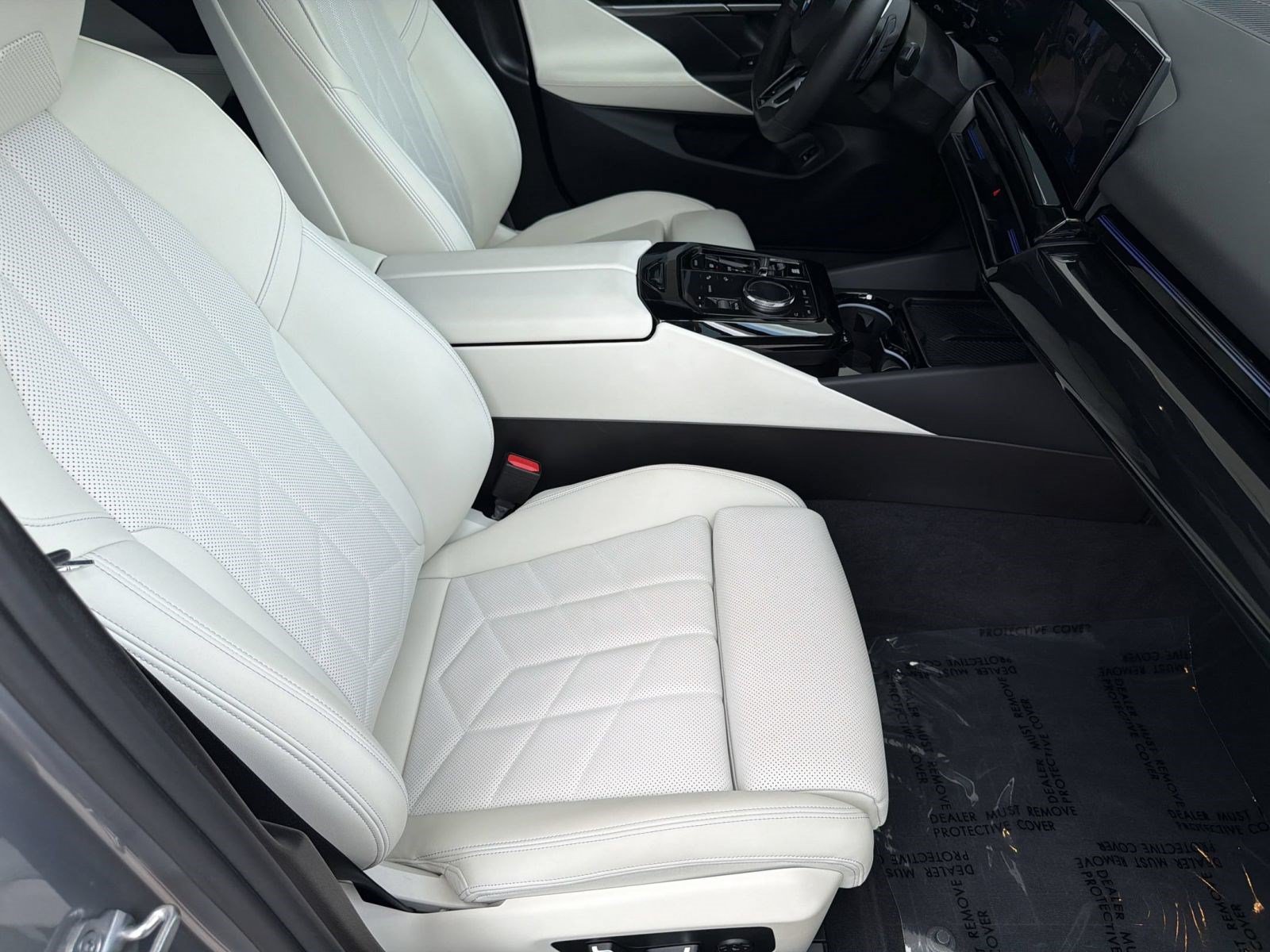 Used 2024 BMW 530i w/ M Sport Package RWD image 27