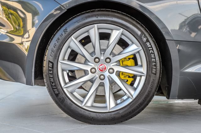 Used 2016 Jaguar F-TYPE Convertible RWD image 21