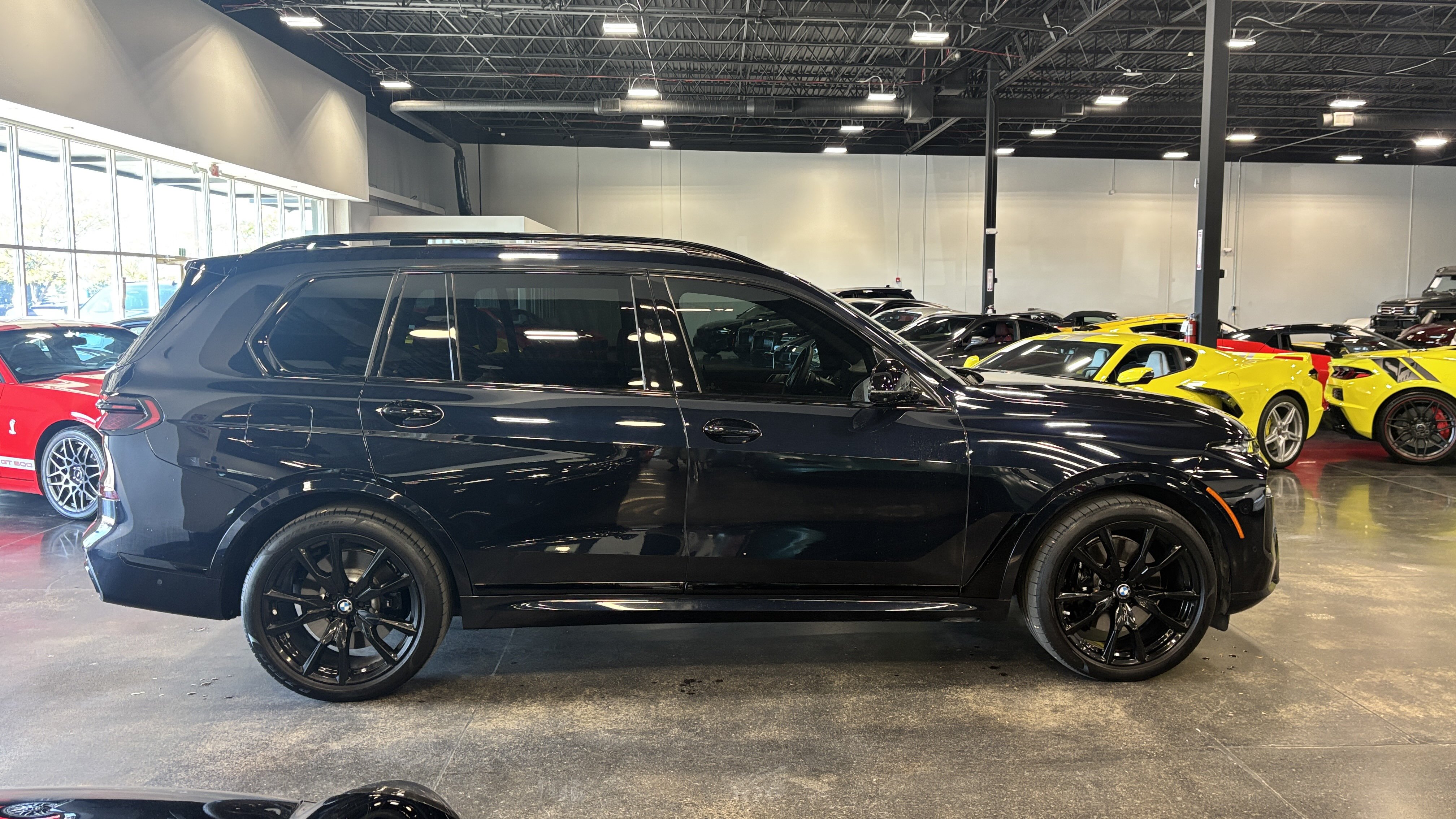 Used 2024 BMW X7 M60i w/ Executive Package AWD/4WD image 3