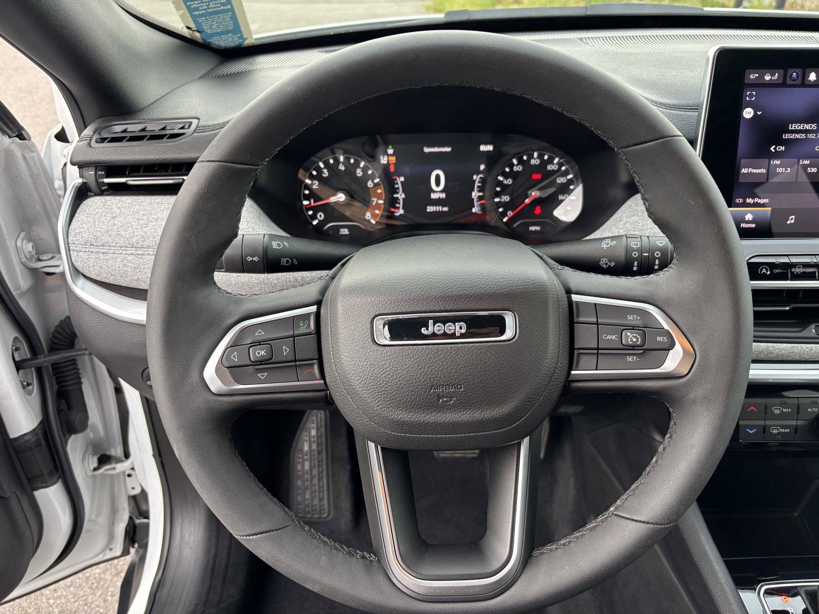 Used 2023 Jeep Compass Latitude w/ Convenience Group AWD/4WD image 20