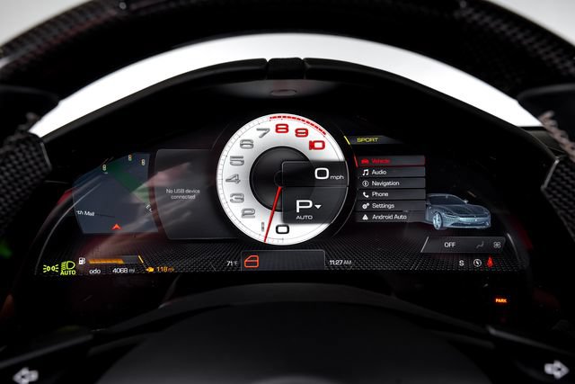 Used 2024 Ferrari Roma RWD image 37