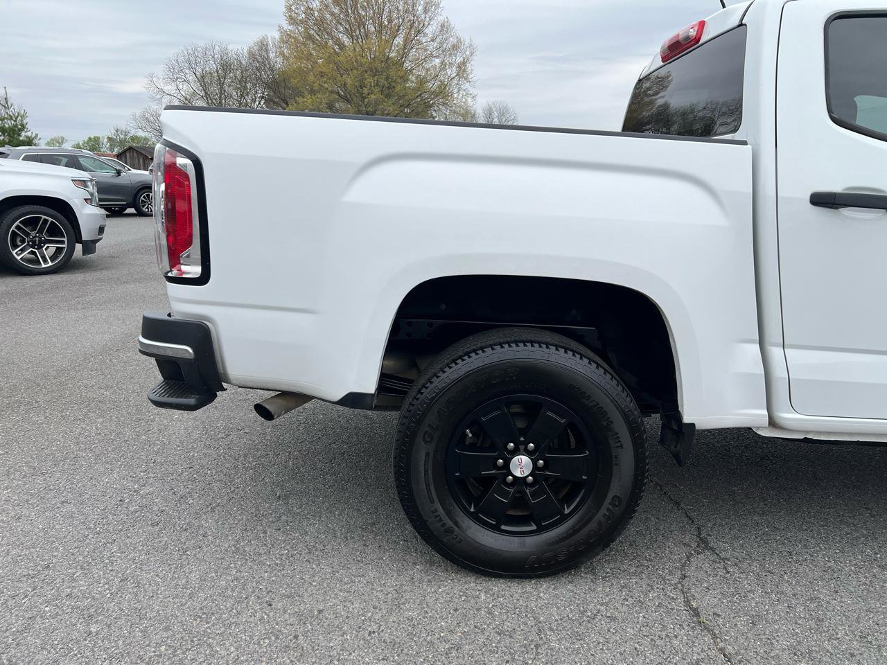 Used 2020 GMC Canyon 2WD Crew Cab w/ Convenience Package image 31