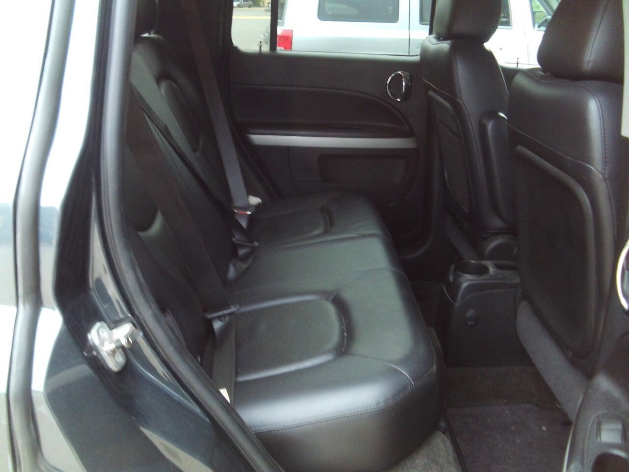 Used 2011 Chevrolet HHR LT w/ LT Preferred Equipment Group image 15