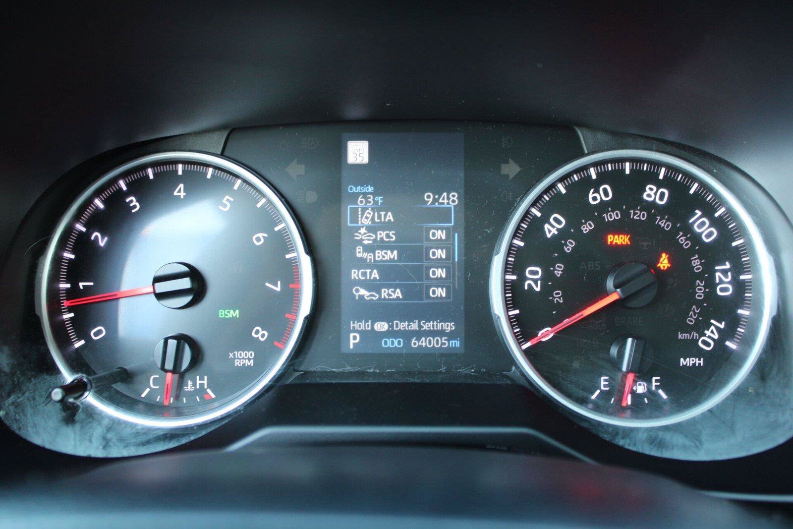Used 2021 Toyota RAV4 LE AWD/4WD image 27