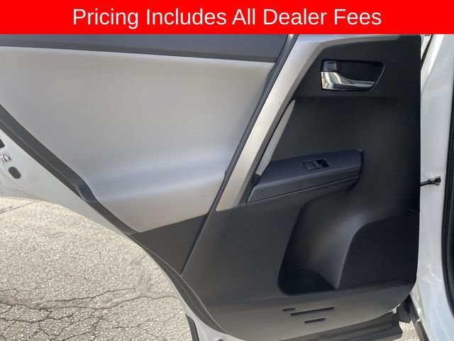 Used 2017 Toyota RAV4 XLE w/ Convenience Package AWD/4WD image 16