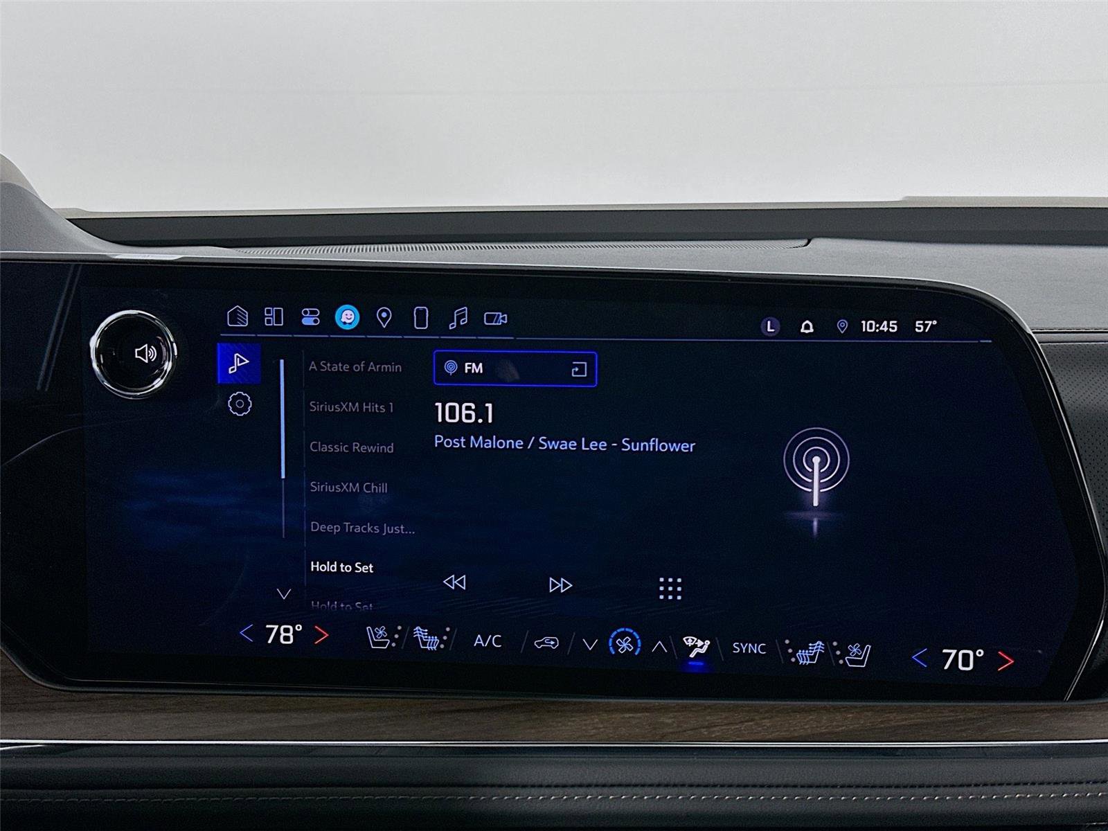 Used 2025 Chevrolet Tahoe High Country image 15