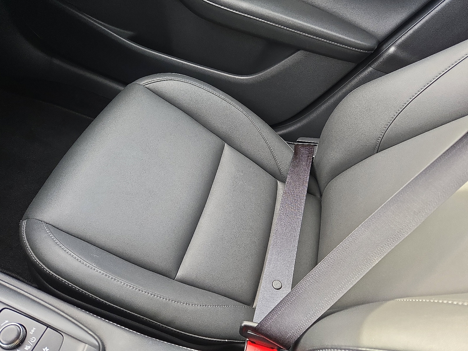 Used 2022 MAZDA CX-30 AWD 2.5 S w/ Select Package image 26