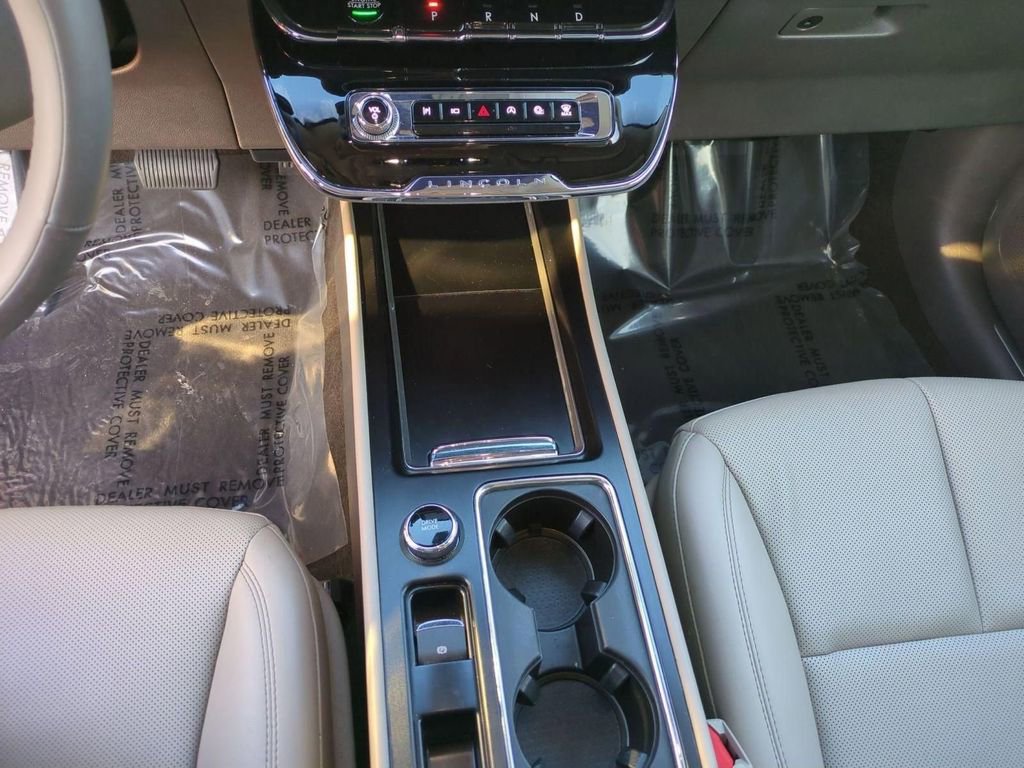 Certified 2023 Lincoln Corsair AWD w/ Equipment Group 101A image 22