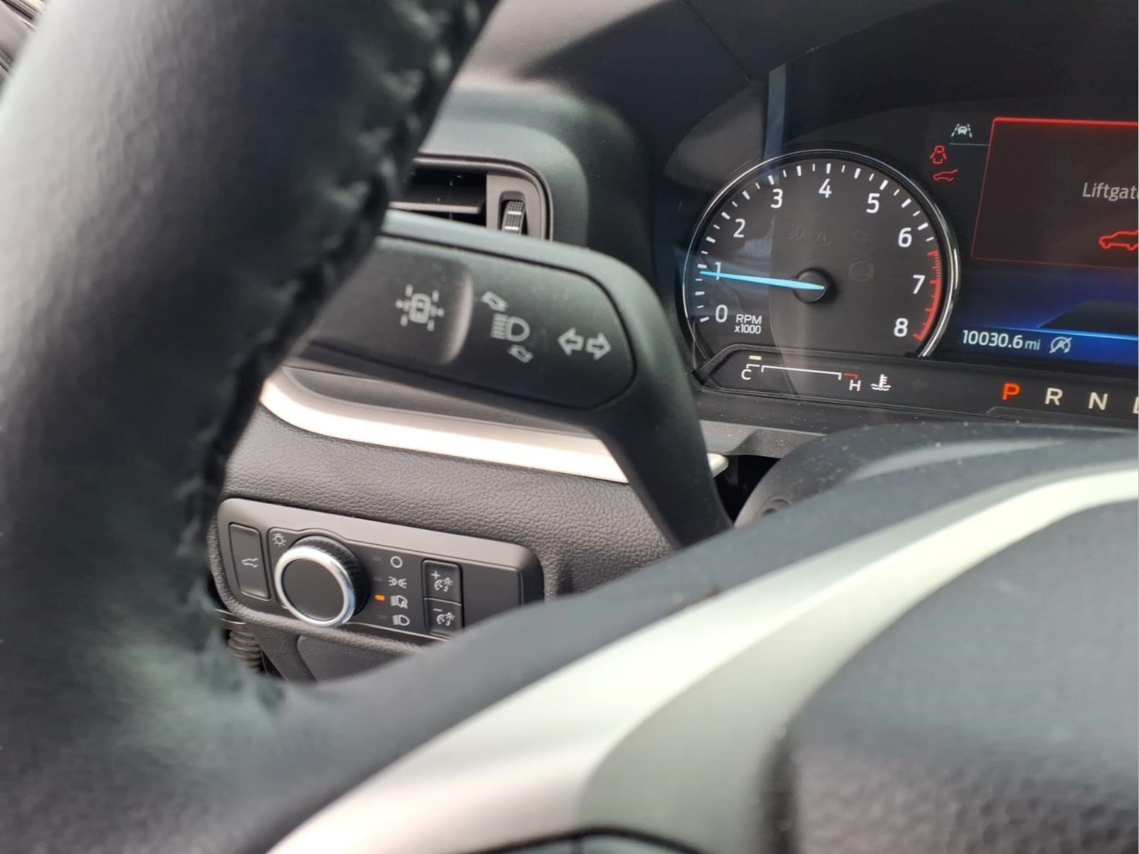 Used 2024 Ford Explorer XLT AWD/4WD image 18