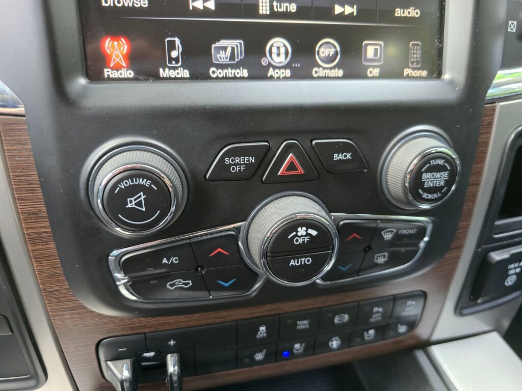 Used 2016 RAM 3500 Laramie w/ Convenience Group image 32