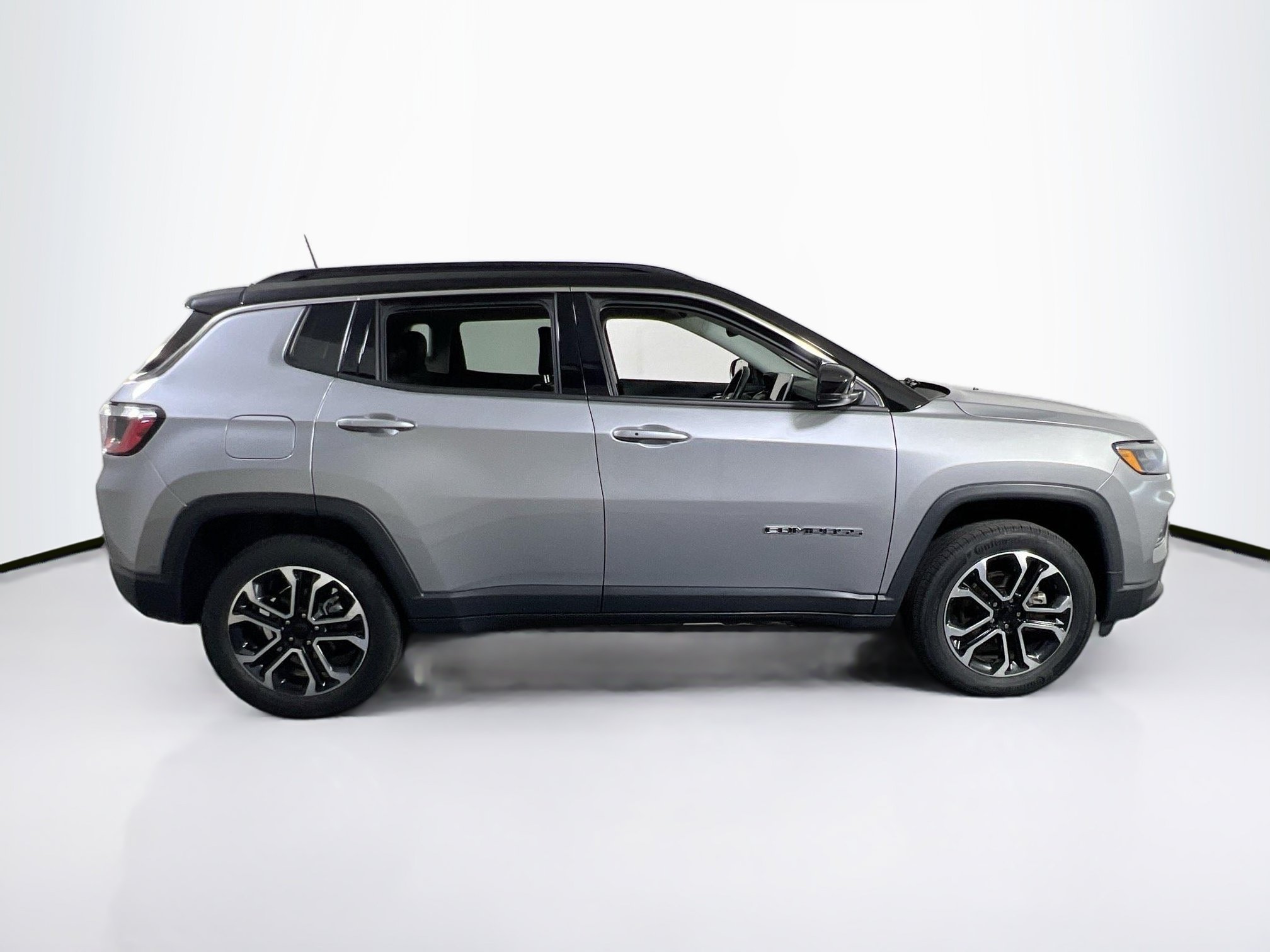 Used 2022 Jeep Compass Limited AWD/4WD image 4