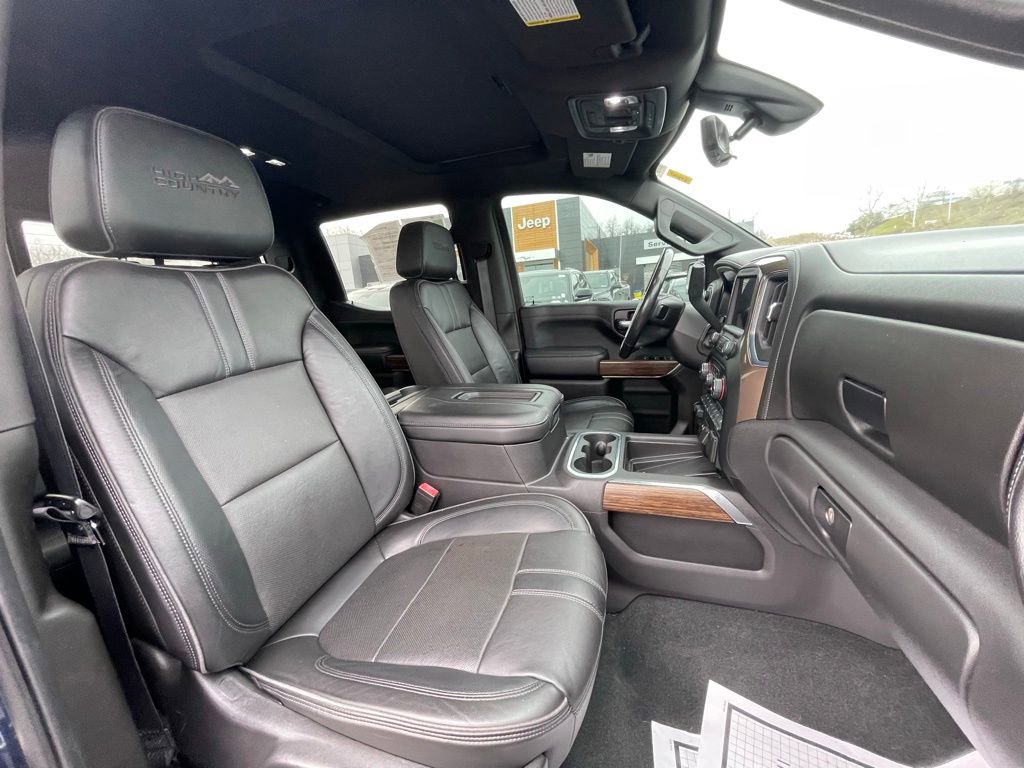 Used 2021 Chevrolet Silverado 1500 High Country w/ Technology Package image 14
