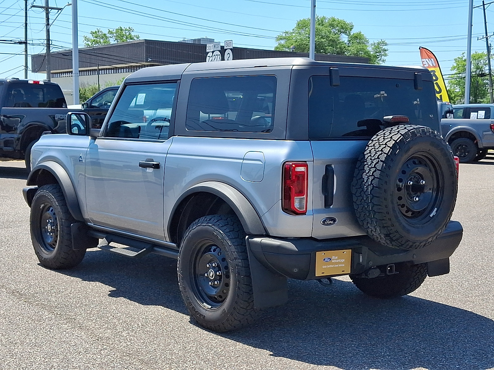 Certified 2023 Ford Bronco Black Diamond AWD/4WD image 7