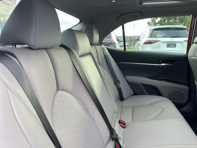 Used 2021 Toyota Camry XSE image 26
