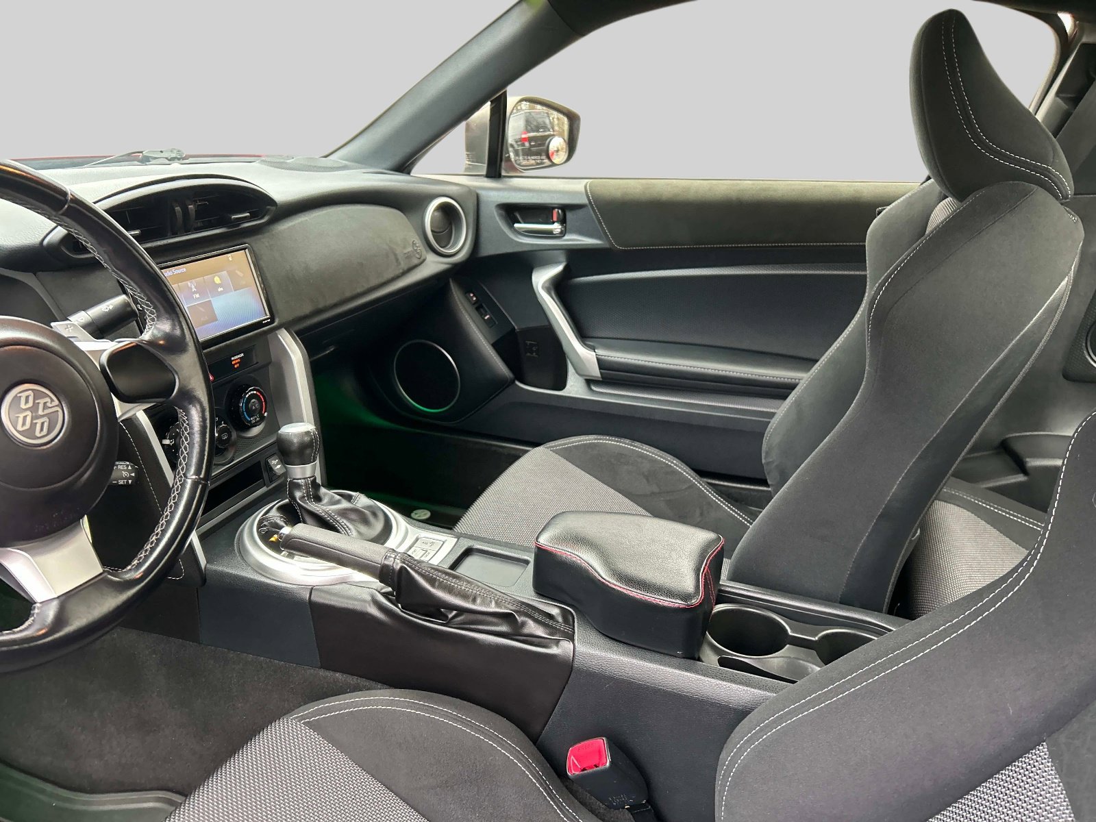 Used 2017 Toyota 86 image 19