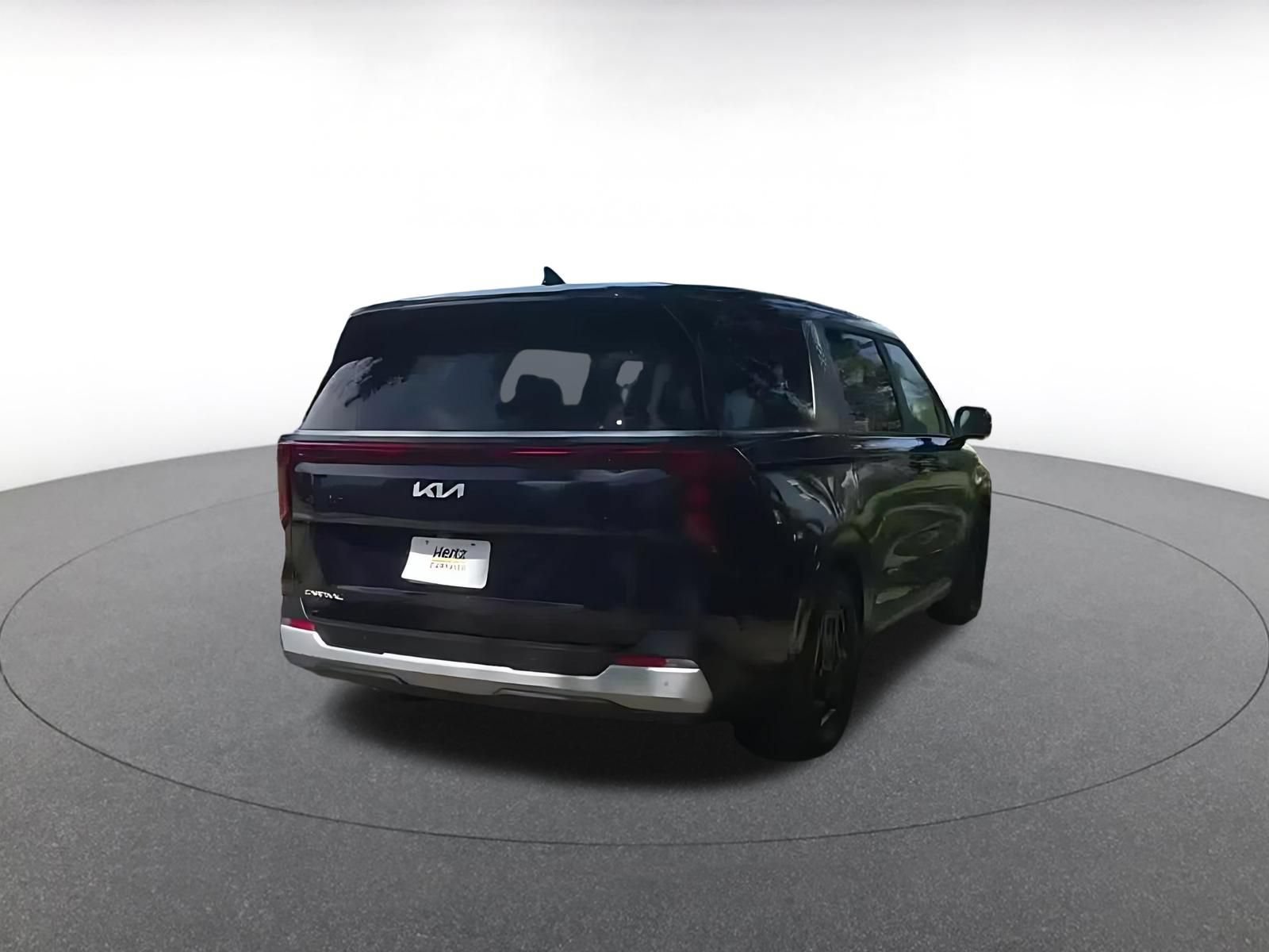 Used 2026 Kia Carnival FWD image 10