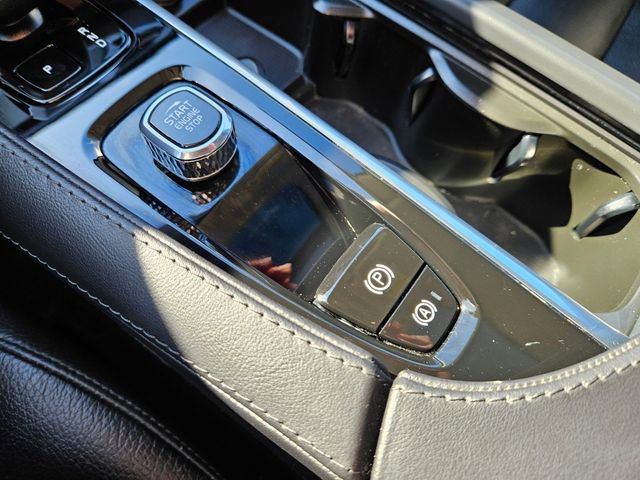 Used 2023 Volvo XC90 B6 Plus w/ Protection Package Premier image 30