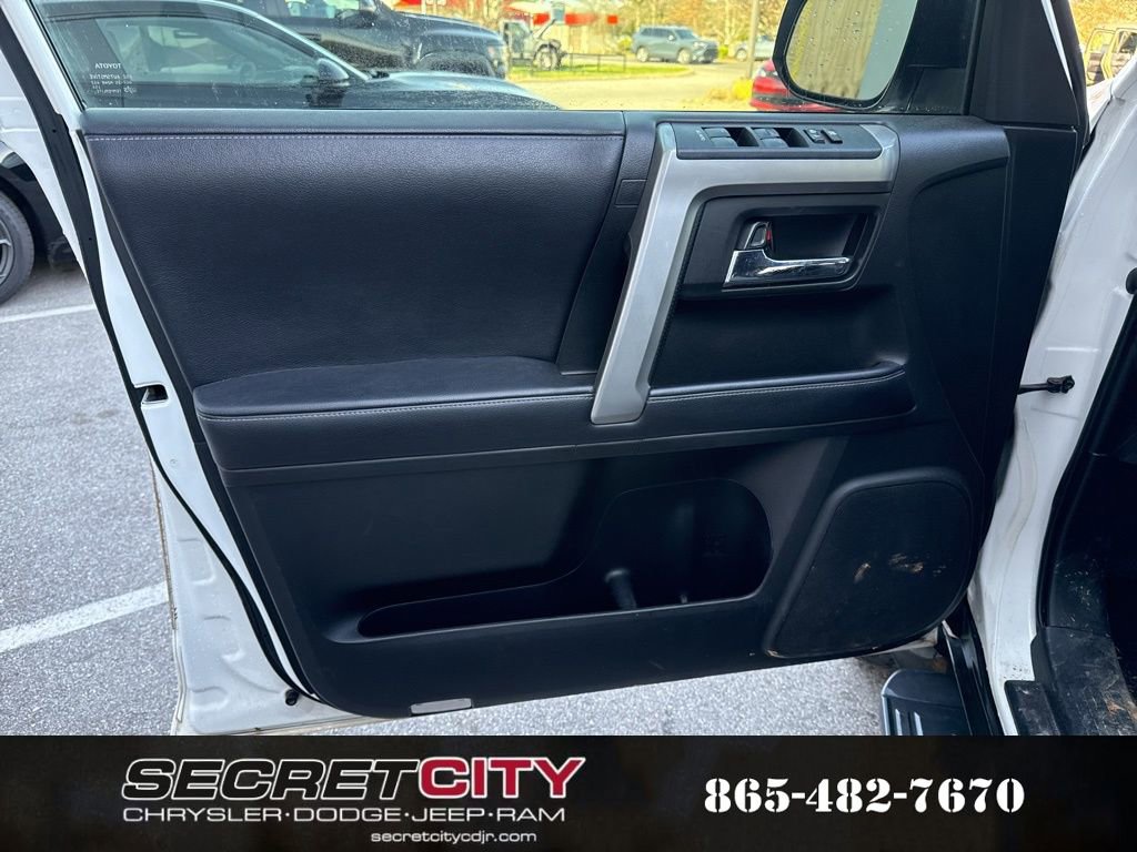 Used 2018 Toyota 4Runner SR5 image 24