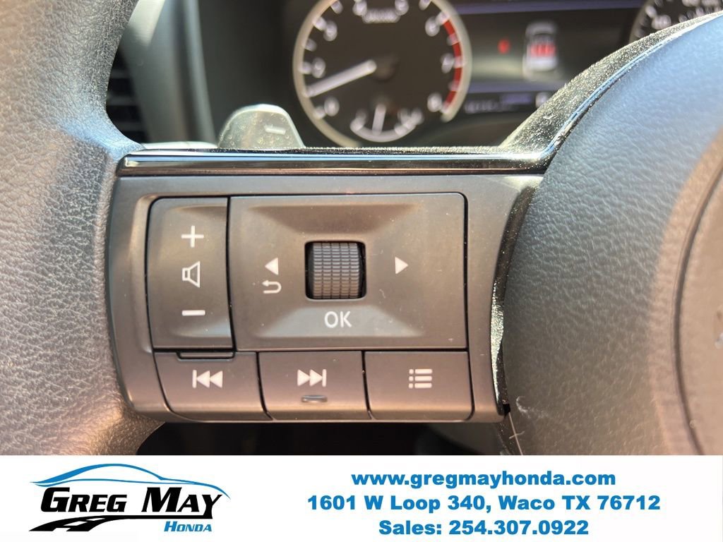 Used 2023 Nissan Rogue SV FWD image 25