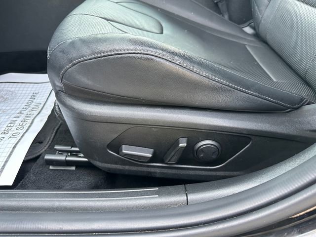 Used 2022 Hyundai Elantra Limited image 20