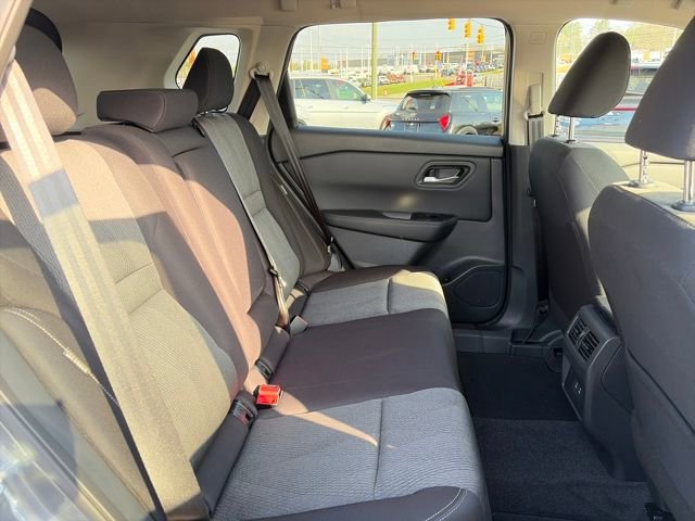 New 2026 Nissan Rogue SV AWD/4WD image 12