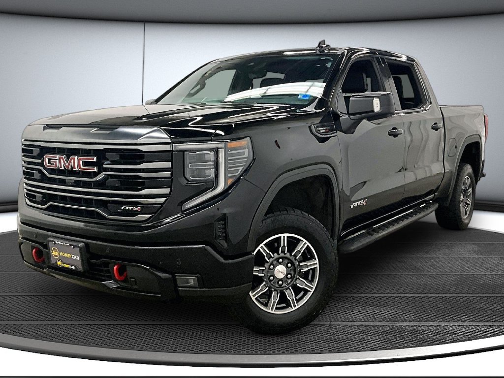 Used 2024 GMC Sierra 1500 AT4 w/ Technology Package AWD/4WD image 3