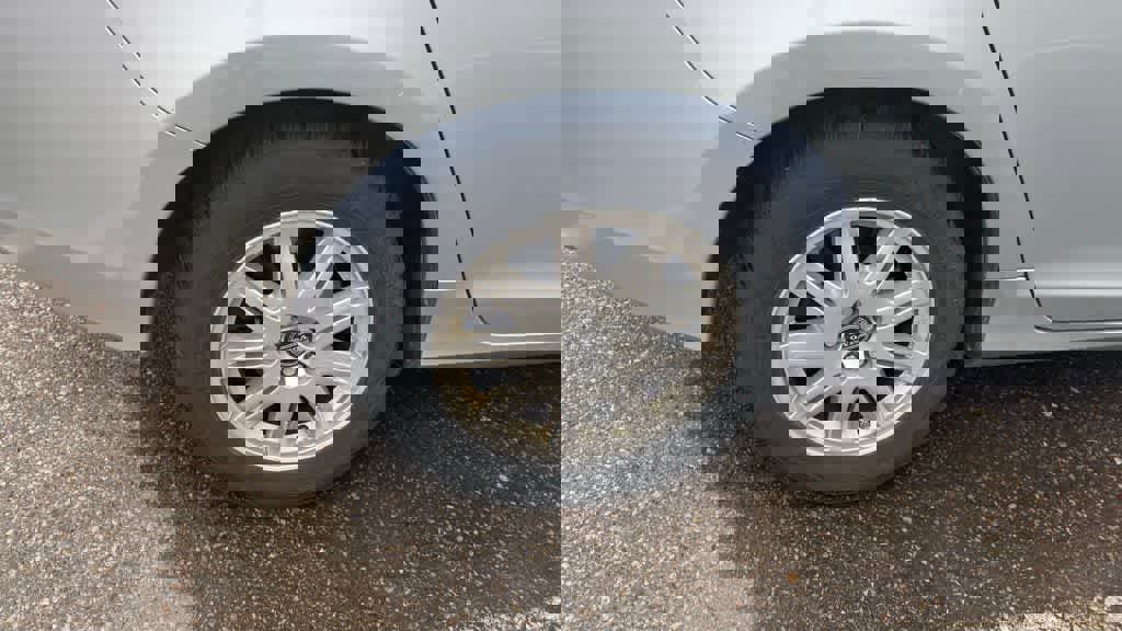 Used 2013 Volvo S60 T5 image 11