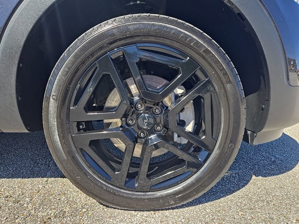 Used 2025 Kia Telluride SX X-Line image 31