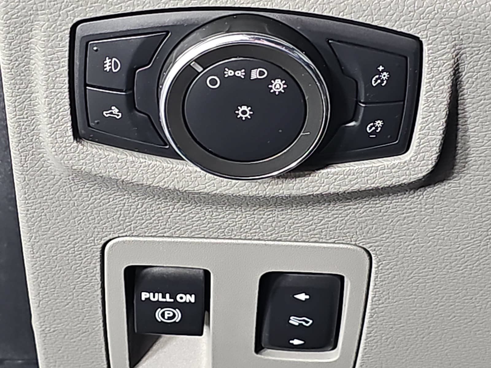 Used 2020 Ford F150 XLT w/ Equipment Group 301A Mid AWD/4WD image 25