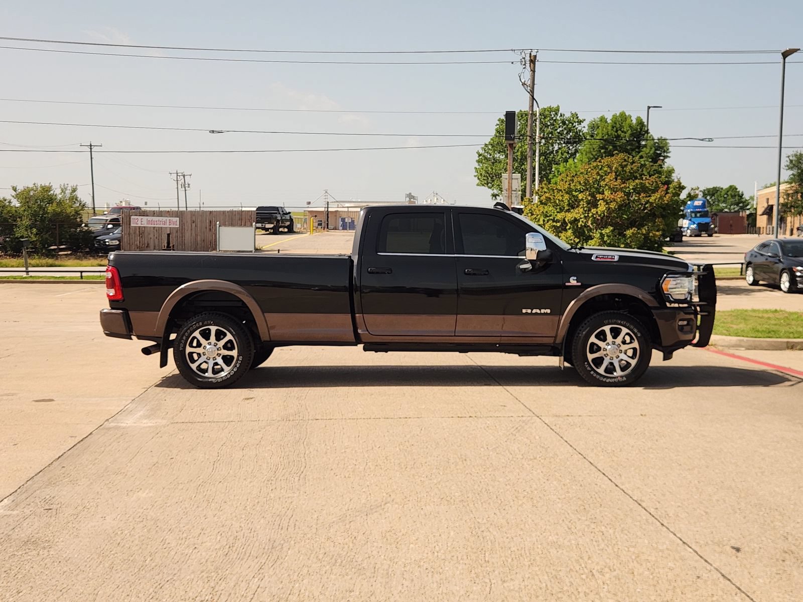 Used 2024 RAM 3500 Limited w/ Towing Technology Group AWD/4WD image 7