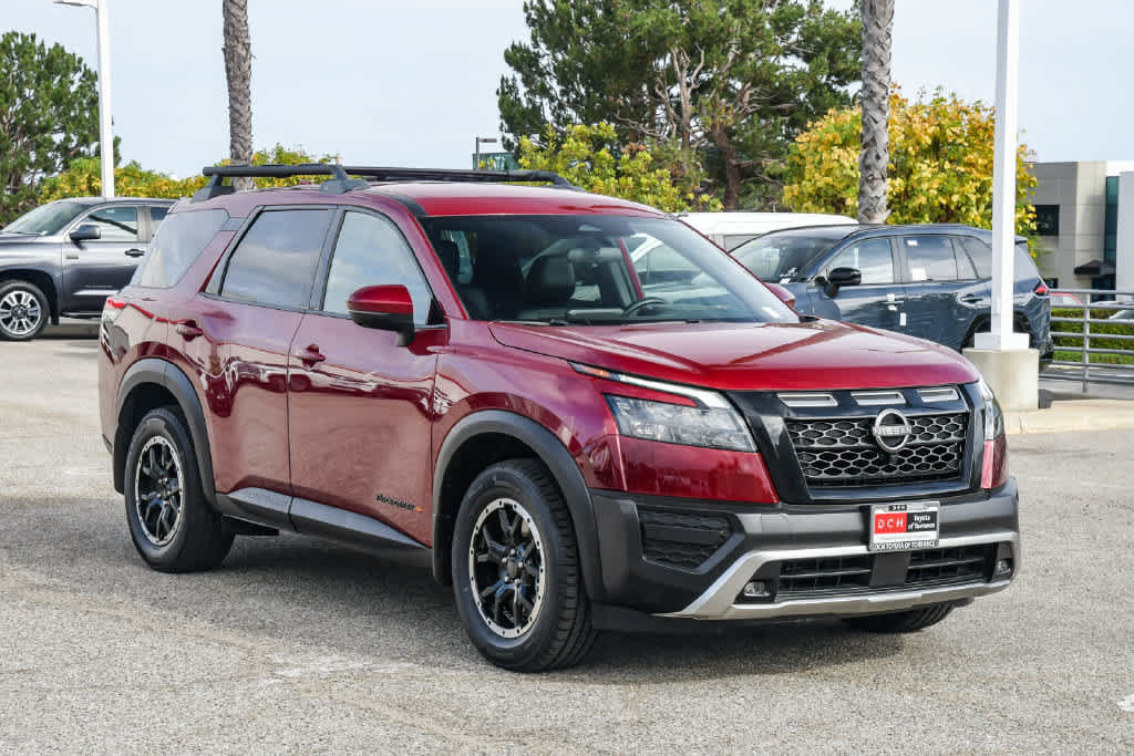 Used 2023 Nissan Pathfinder Rock Creek AWD/4WD image 3