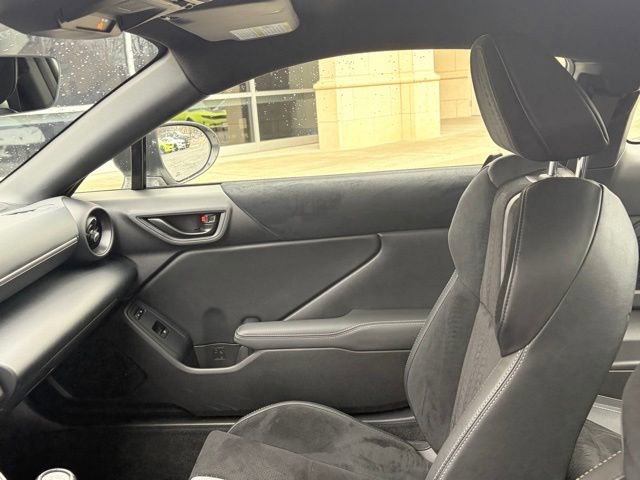 Used 2023 Toyota GR86 Premium image 33