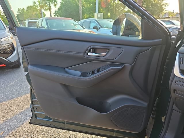 New 2026 Nissan Rogue Dark Armor FWD image 29