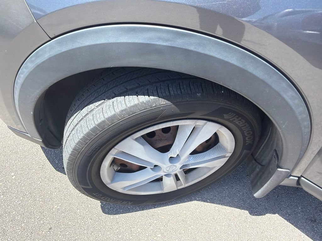 Used 2019 Nissan Kicks S FWD image 6