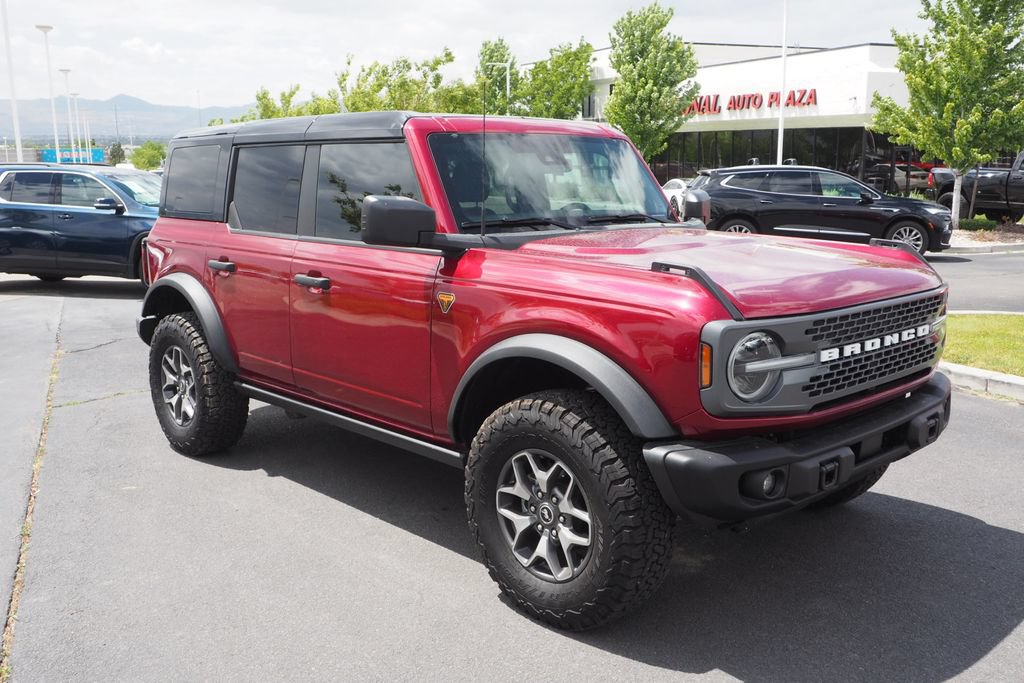 Used 2025 Ford Bronco Badlands AWD/4WD image 9
