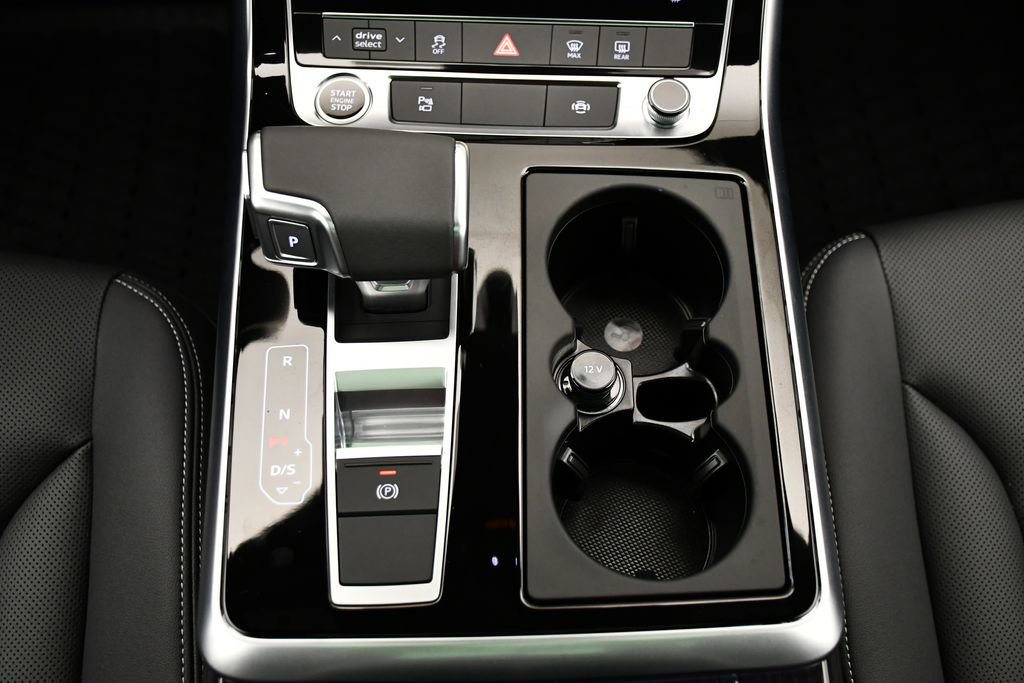 Used 2025 Audi Q8 Premium Plus image 30