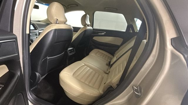Used 2018 Ford Edge SEL w/ Equipment Group 201A AWD/4WD image 24