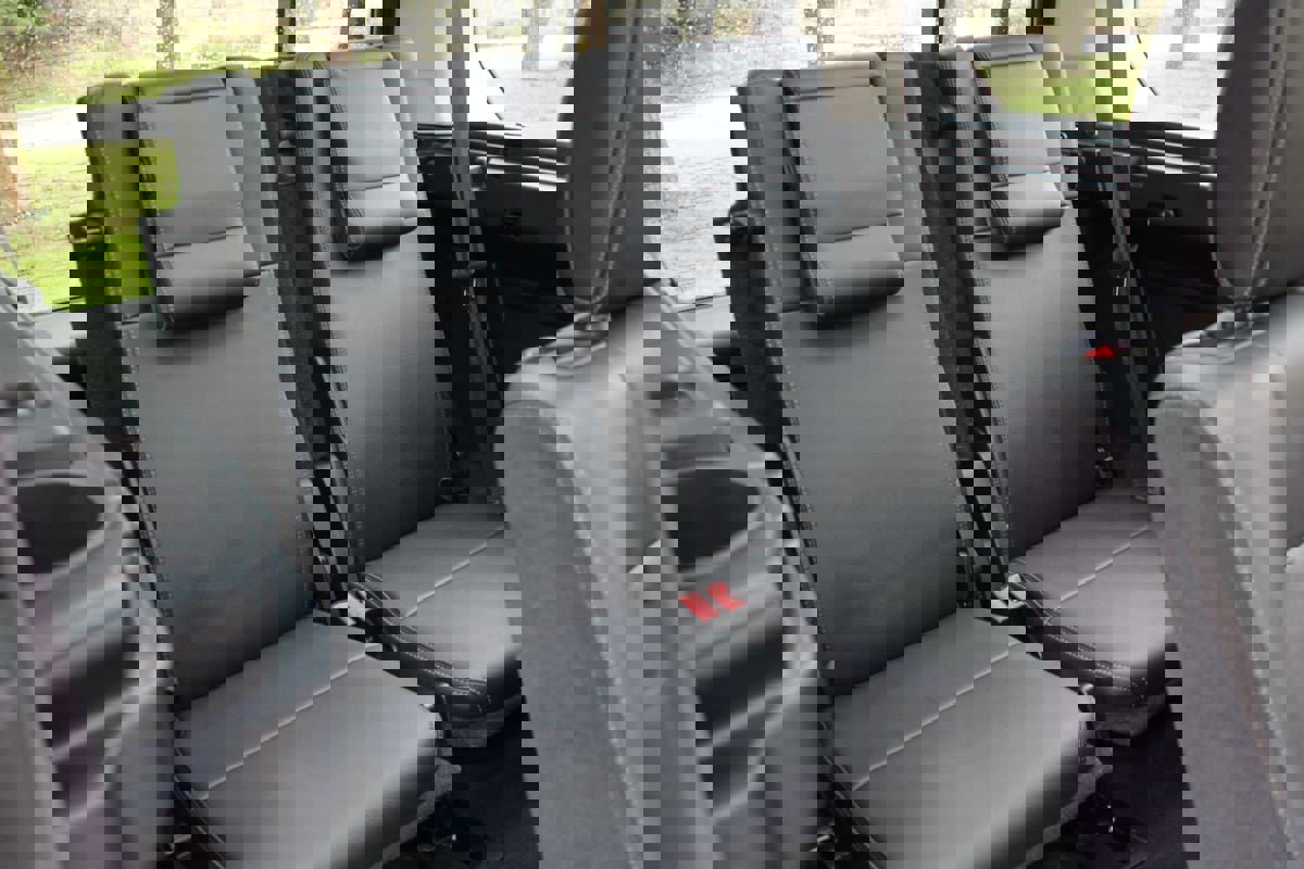 Used 2015 Land Rover LR4 image 34