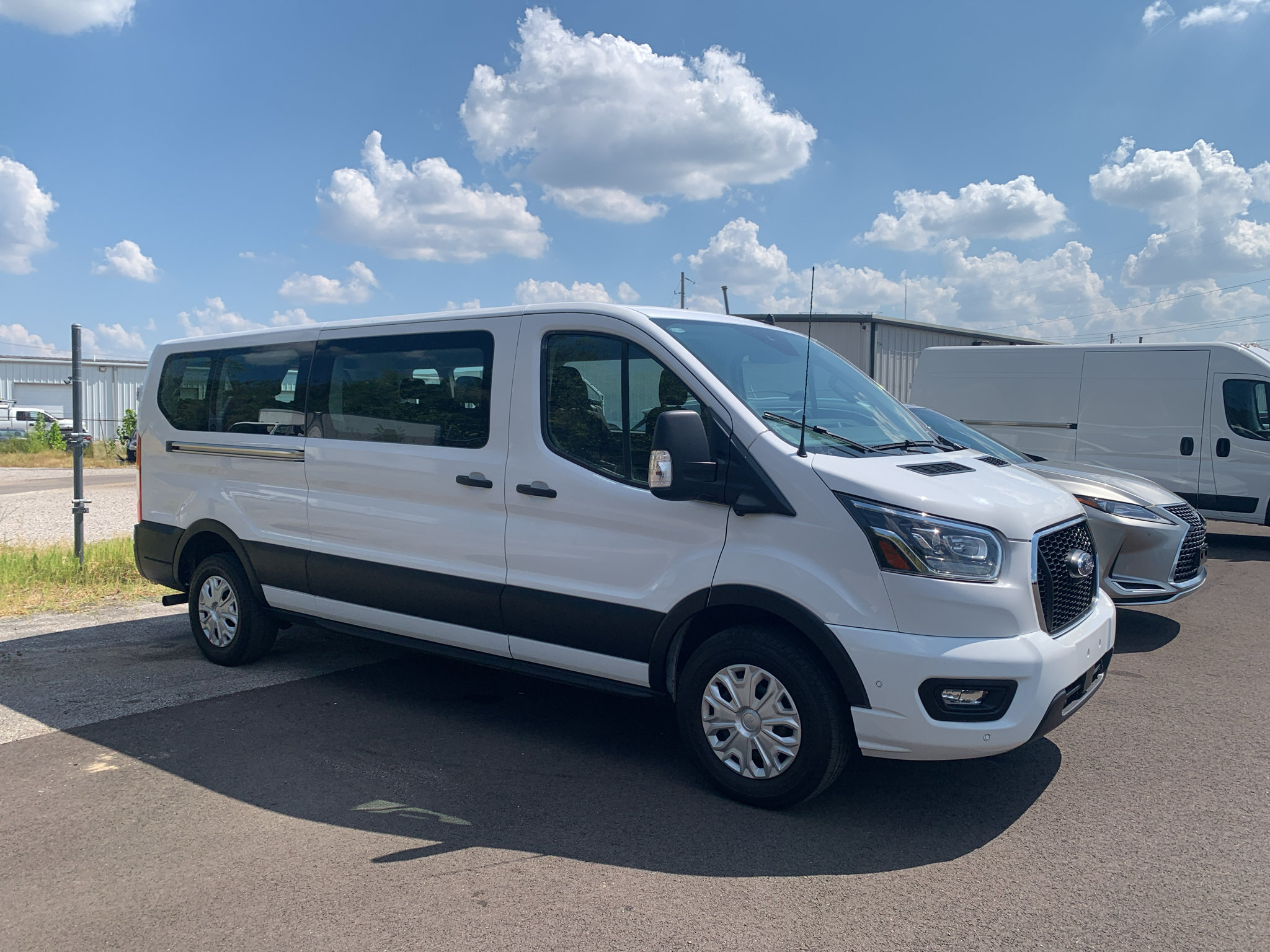 Used 2023 Ford Transit 350 XLT RWD image 1