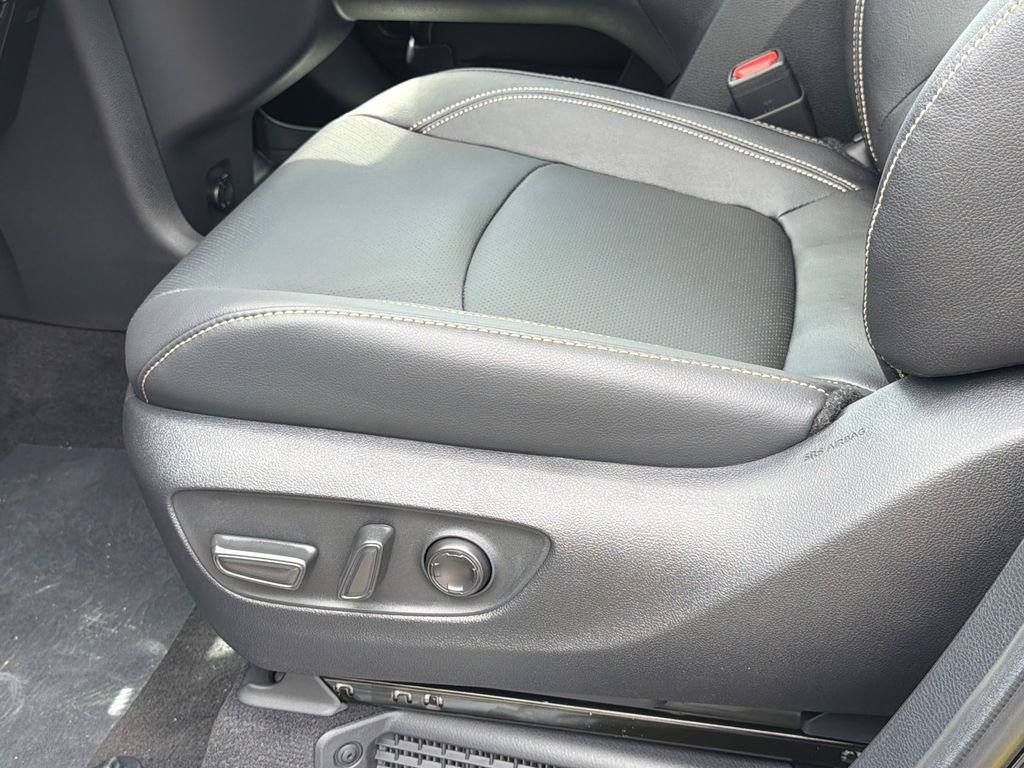 New 2026 Toyota Sienna Limited AWD/4WD image 22
