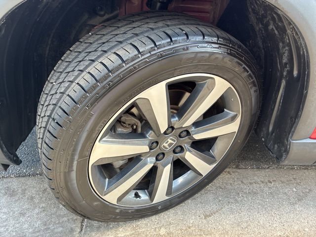 Used 2023 Honda Pilot Elite image 52